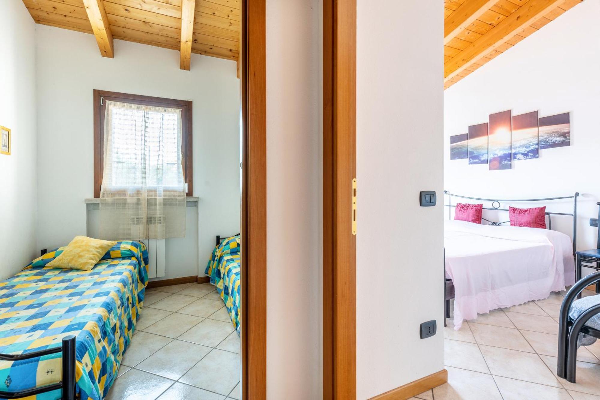 קסטלנואובו דל גארדה Residence La Corte Near Gardaland מראה חיצוני תמונה