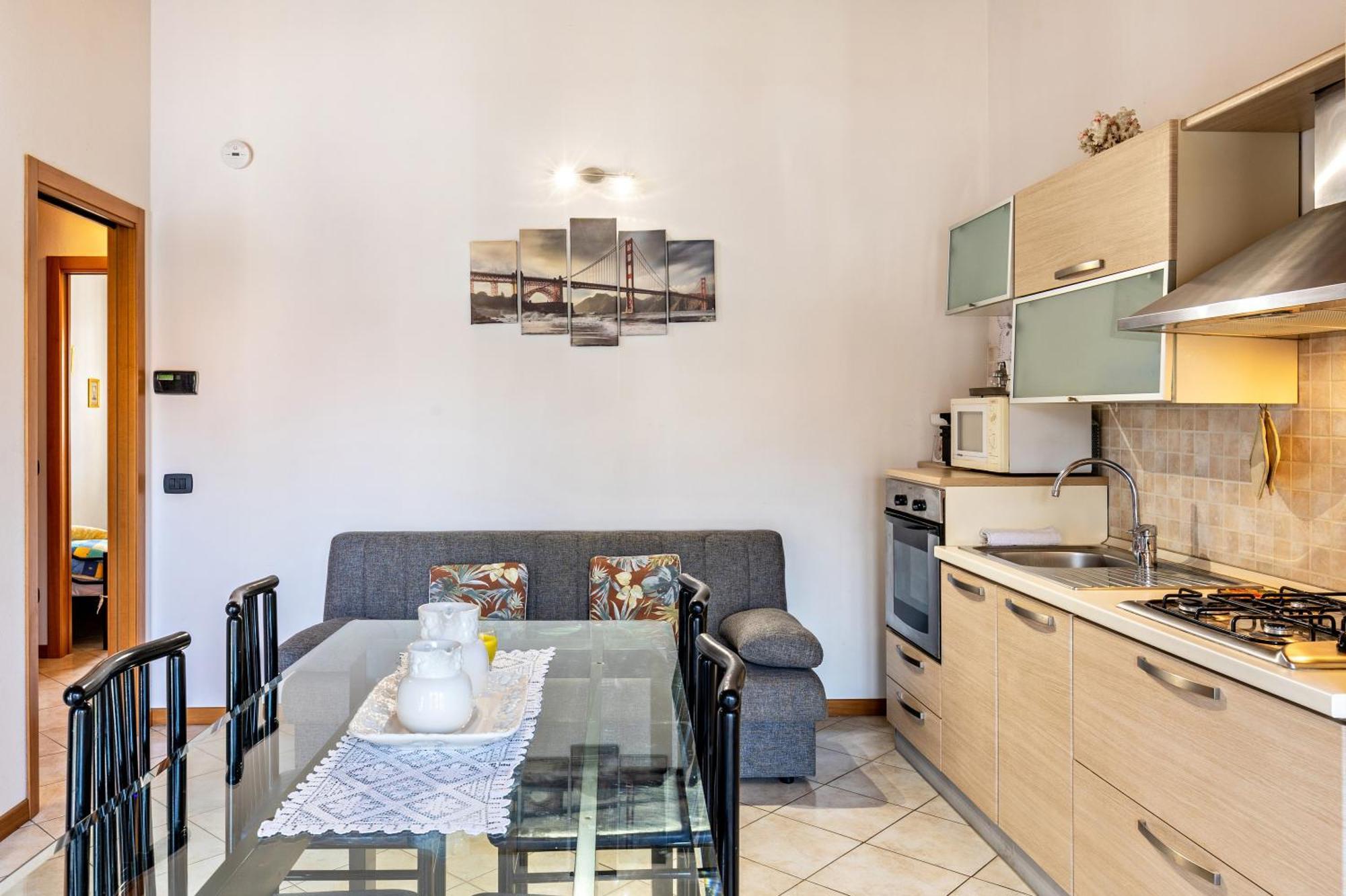 קסטלנואובו דל גארדה Residence La Corte Near Gardaland מראה חיצוני תמונה
